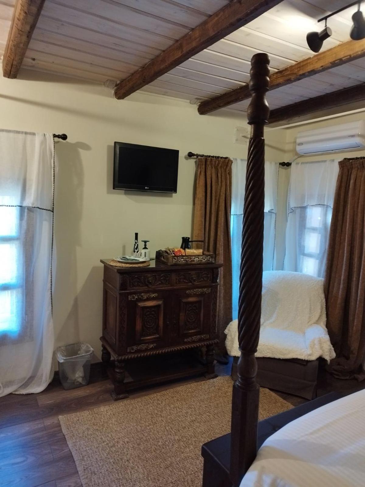 Theopetra Home Стая снимка
