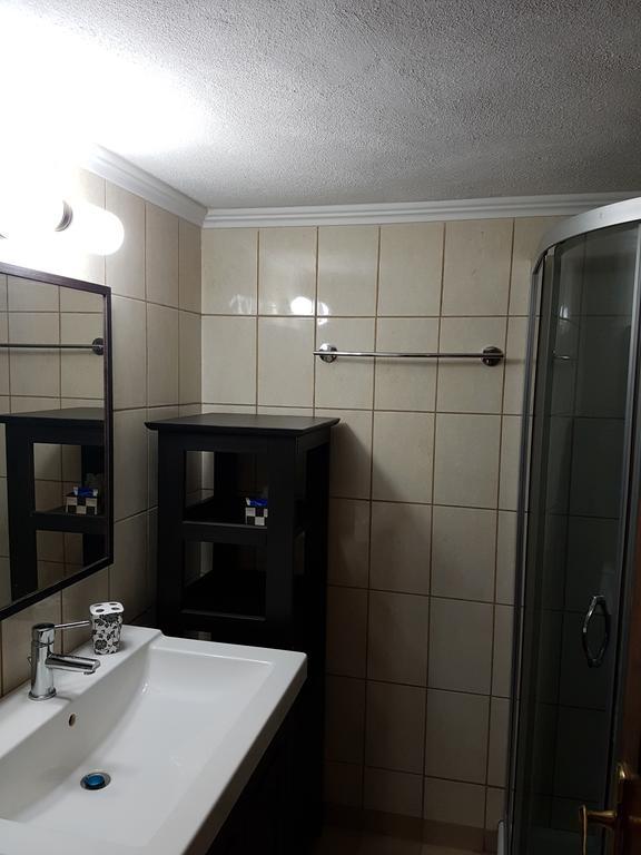 Theopetra Home Екстериор снимка